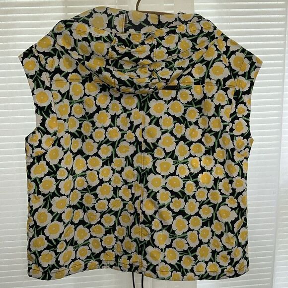 DVF x Target XL Nylon Packable Yellow Poppy Short Sleeve Hooded Utility Vest - Picture 12 of 16